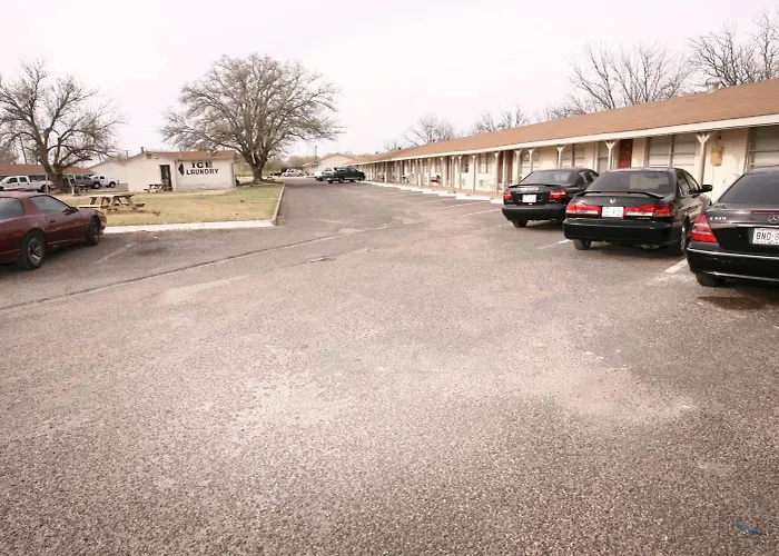 Andrews Motor Inn