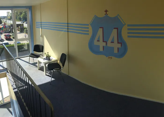 Motel 44