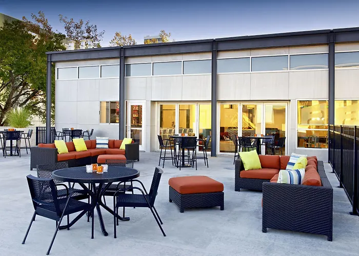Aloft By Marriott Tulsa Downtown