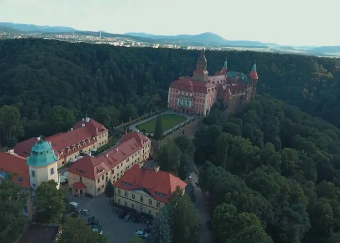 Hotel Przy Oslej Bramie - Zamek Ksiaz