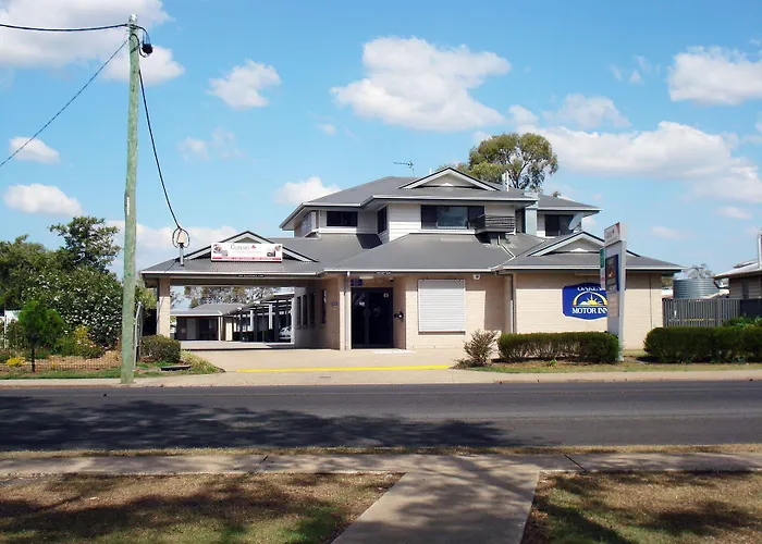 Oakey Motels