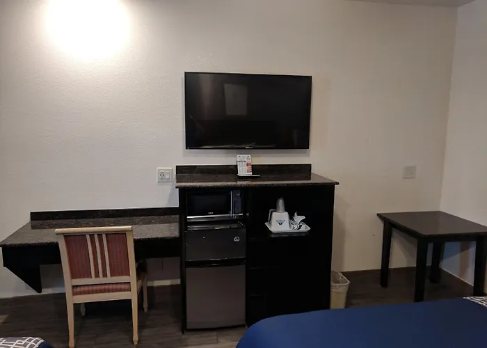 Americas Best Value Inn - Brownsville