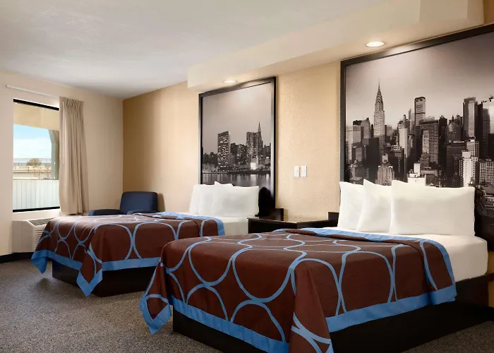 Super 8 By Wyndham Rahway/Newark