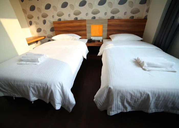 Waterfront Boutique Hotel
