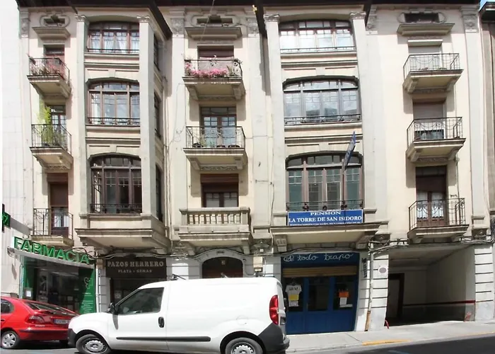 Alda Centro Leon