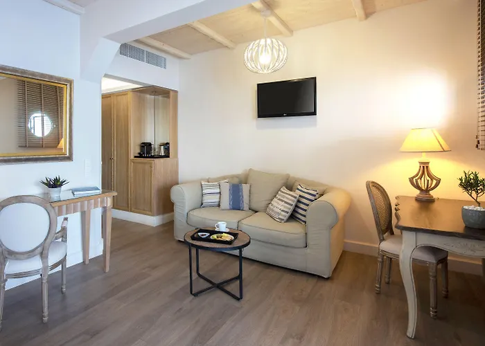 Hotels in Pylos