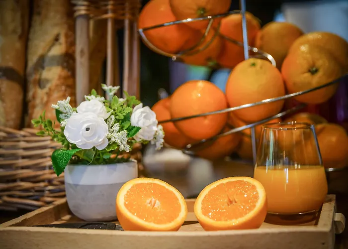 Hotel Inn Design & Restaurant Chartres