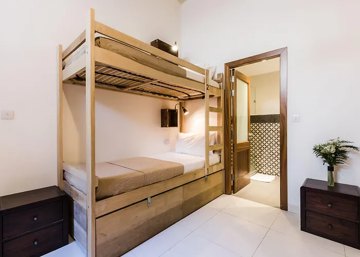 Two Pillows Boutique Hostel