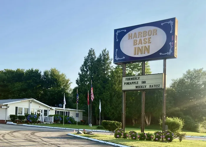 Newport Motels