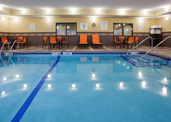 Holiday Inn Express & Suites Fort Dodge By Ihg