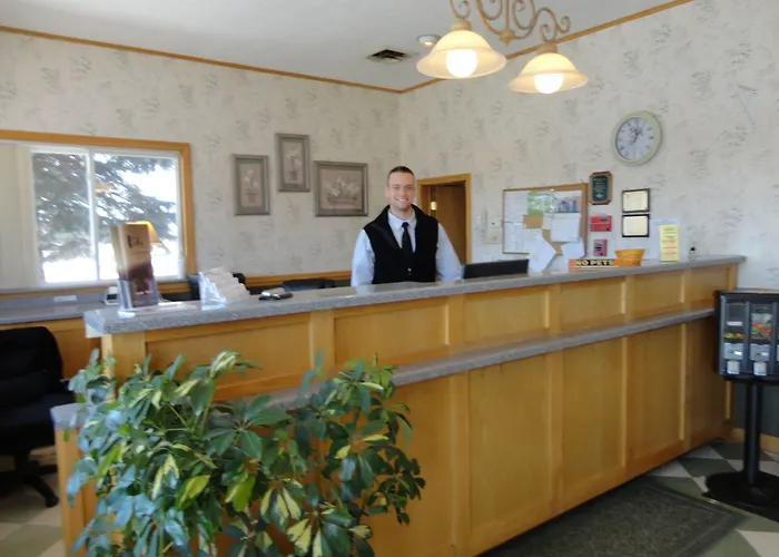 Bangor Inn & Suites