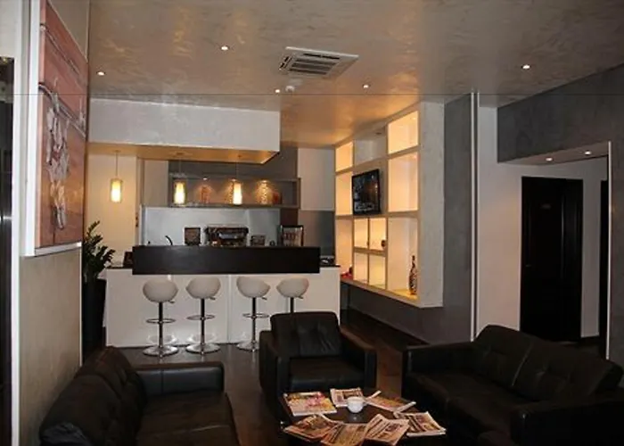 Abc Hotel
