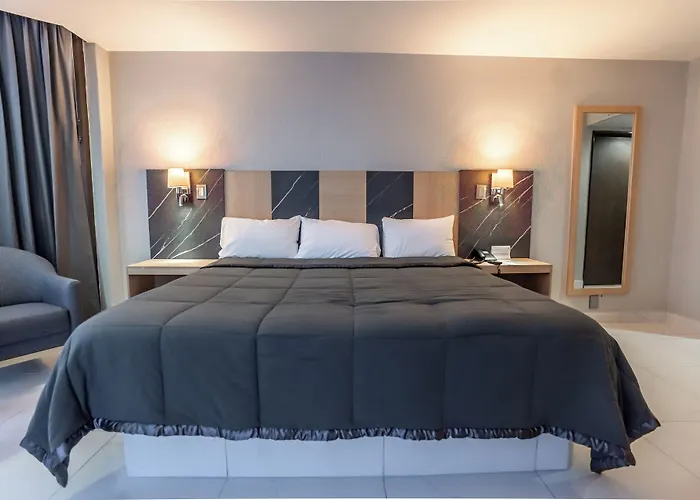 Hotel Real Plaza