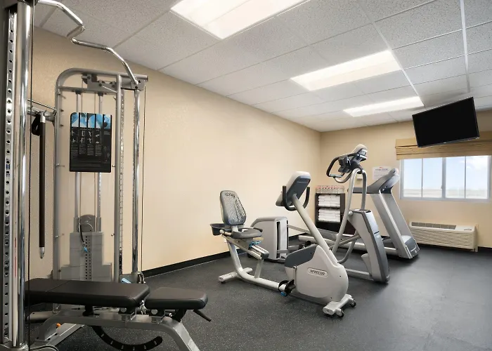 Baymont Inn & Suites By Wyndham Odessa