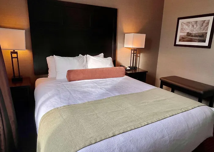 Best Western Plus Okotoks Inn & Suites