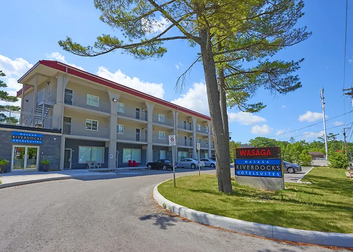 Wasaga Riverdocks Hotel Suites