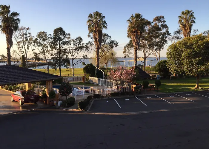 Lakeview Motel