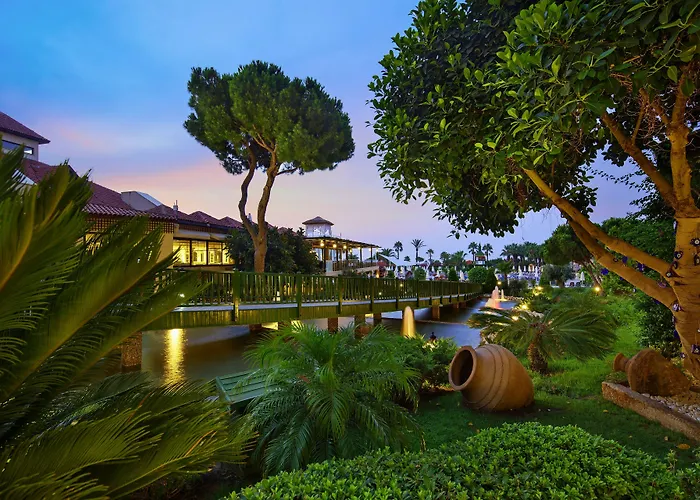 Bellis Deluxe Hotel & Heated For Winter Aqua Park