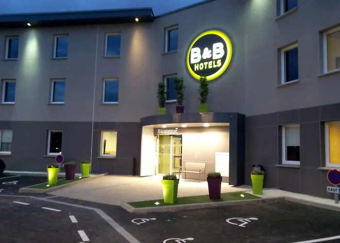 B&B Hotel Clermont-Ferrand Nord Riom
