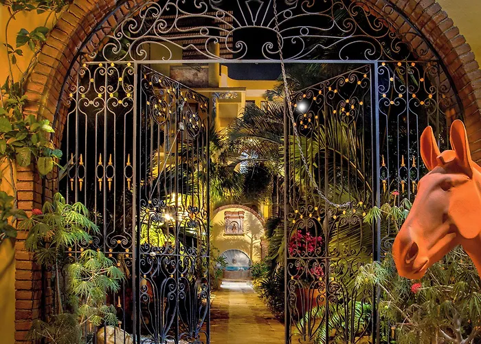 Hotel Suites La Hacienda