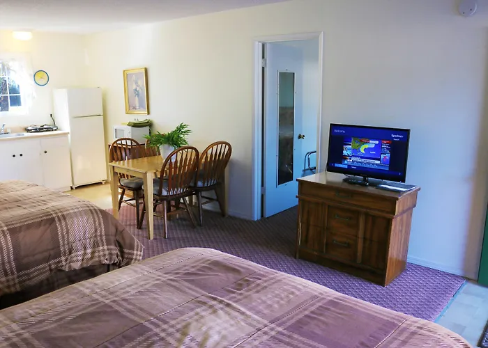 Pacific City Inn