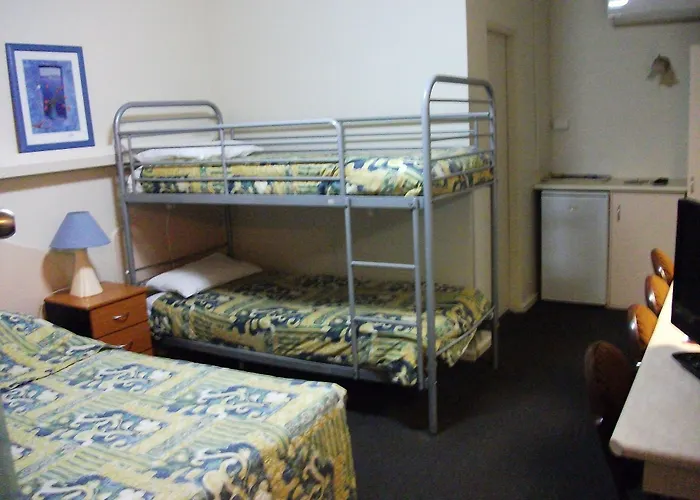City Park Motel And Apartments