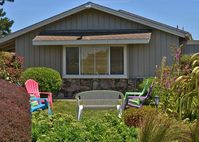 Surf Motel And Gardens