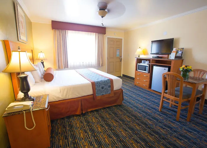 Beachwalker Inn&Suites