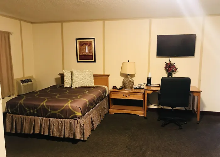 Marinette Inn
