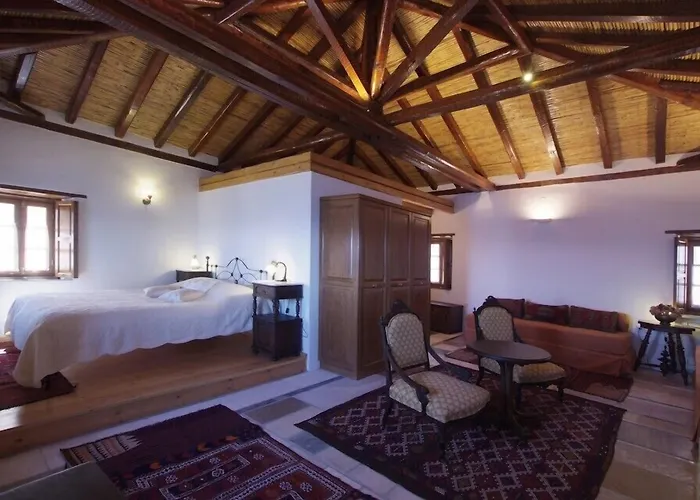 Malvasia Traditional Hotel