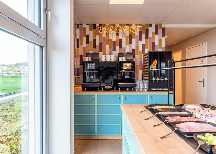 Discovery Hotel 3* Superior