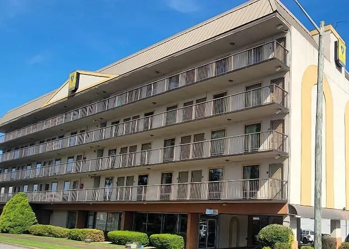 Studio 9 Inn & Suites
