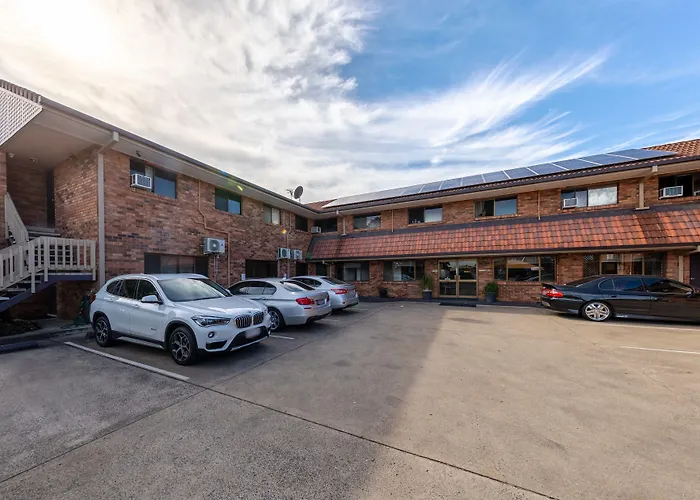 Ascot Budget Inn & Residences