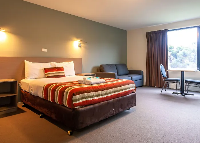Kingston Hotel