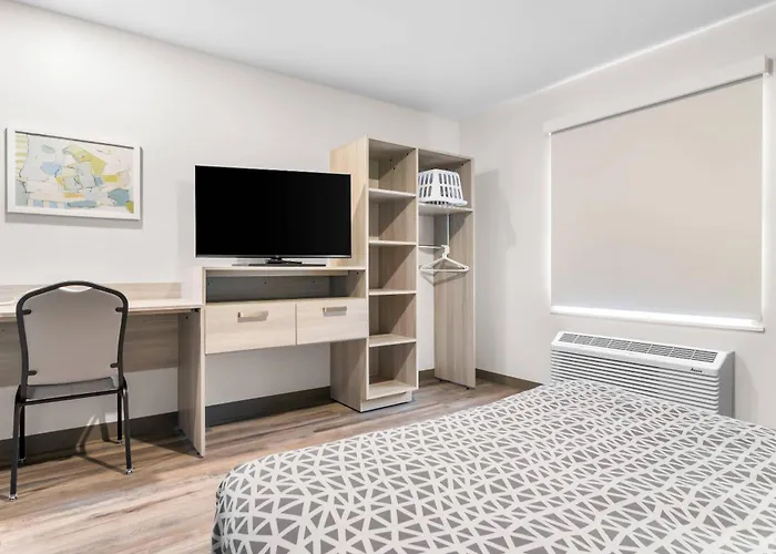 Woodspring Suites Elkhart