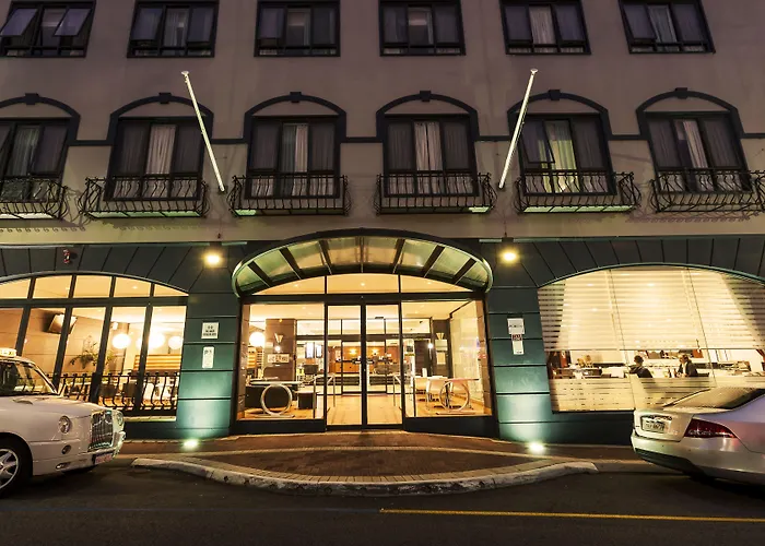 Perth Hotels