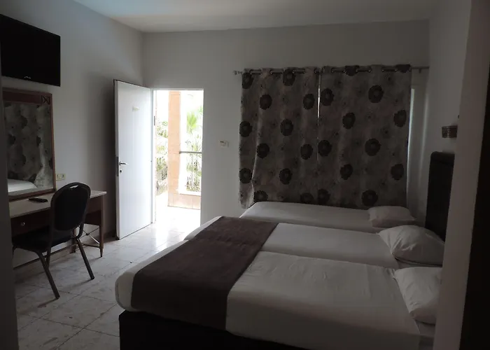 Hotel Maman