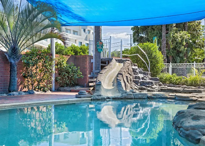 Sapphire Palms Motel