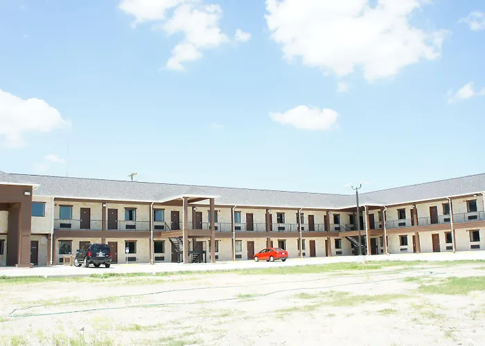 Lux Inn And Suites