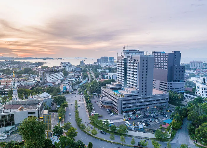 Planet Holiday Hotel & Residence