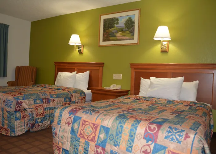 Woodville Motels
