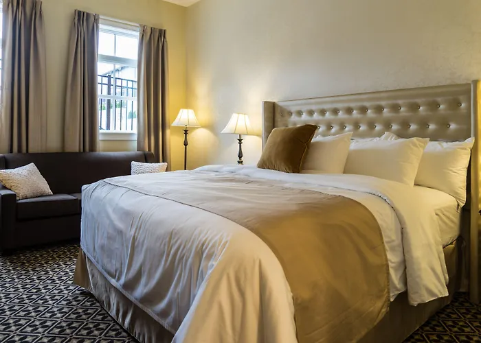 The Mount Vernon Grand Hotel