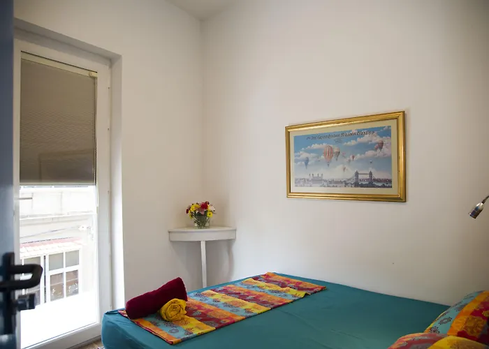 Marco Polo Party Hostel