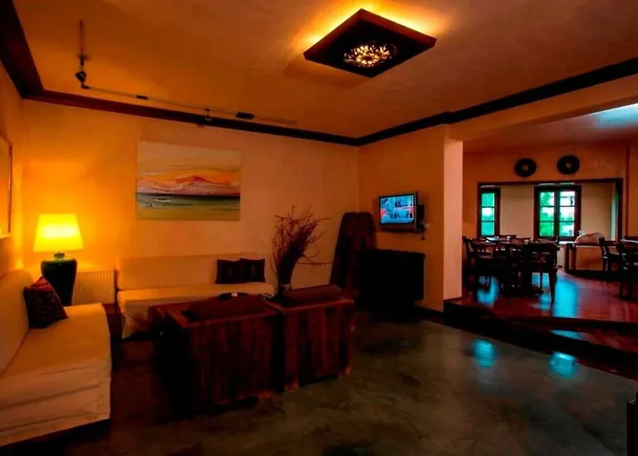 Katogi Averoff Hotel & Winery