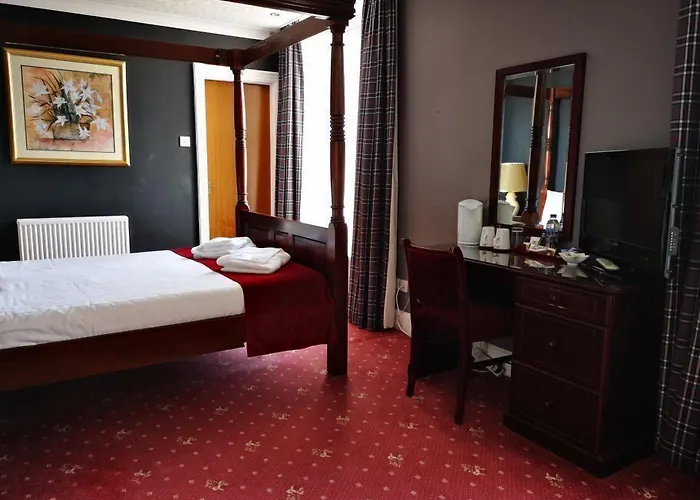 Caledonian Hotel