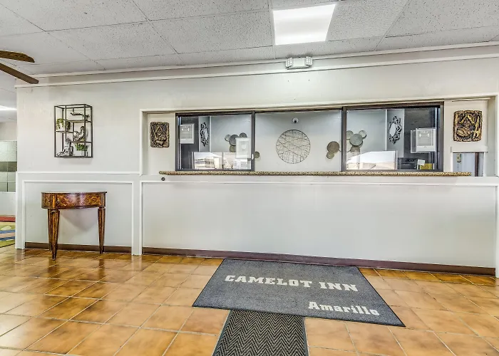 Camelot Inn