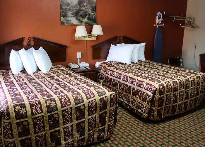 Savannah Motel