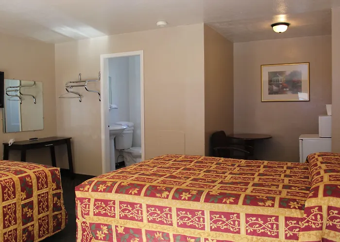 Lava Spa Motel & Rv