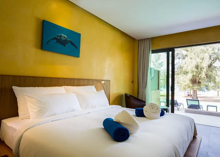 Coriacea Beachfront Boutique Phuket Resort
