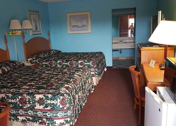 Gray Plaza Motel West Frankfort